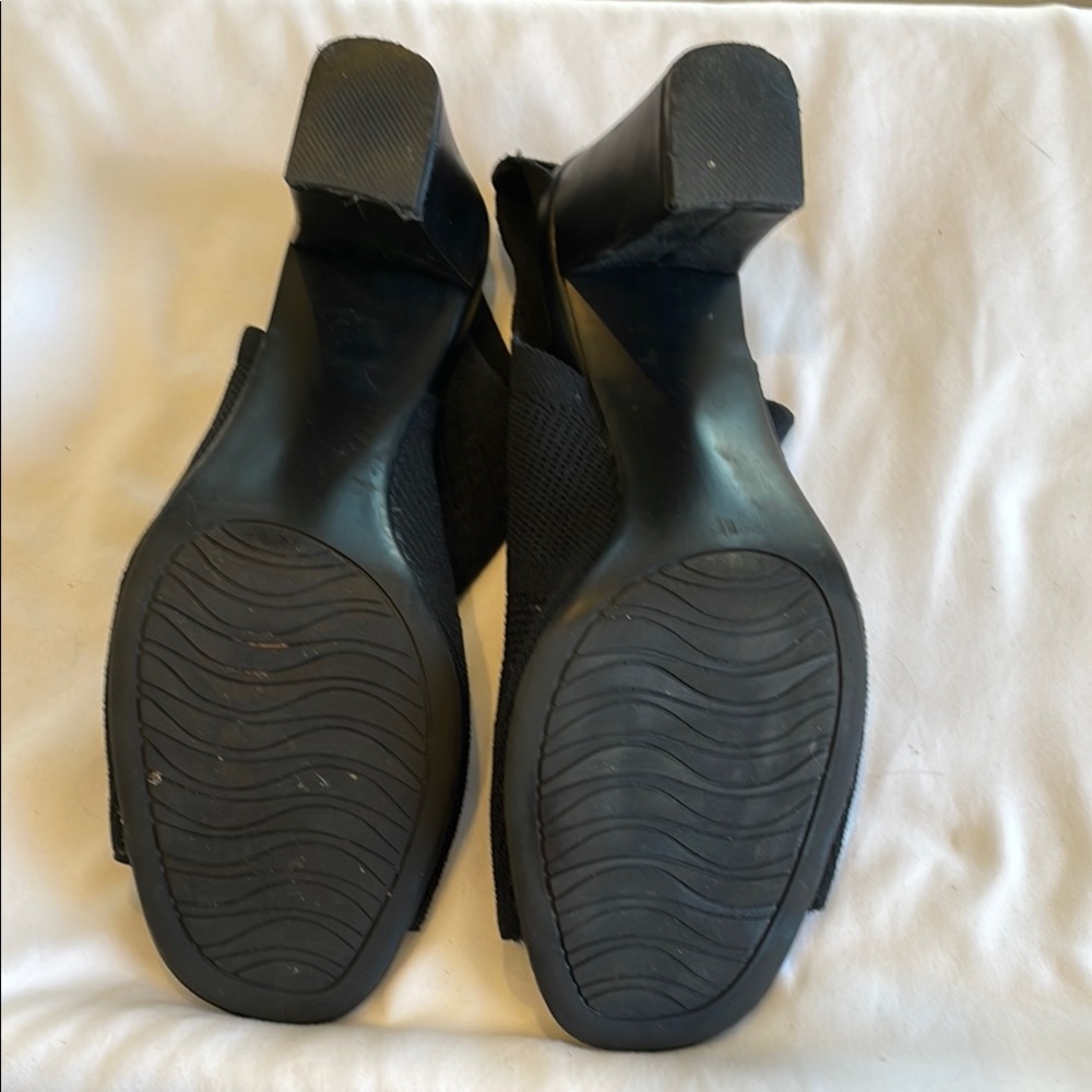 Elegant Black Women's Heeled Anklet  Sandals - Picture 9 of 9